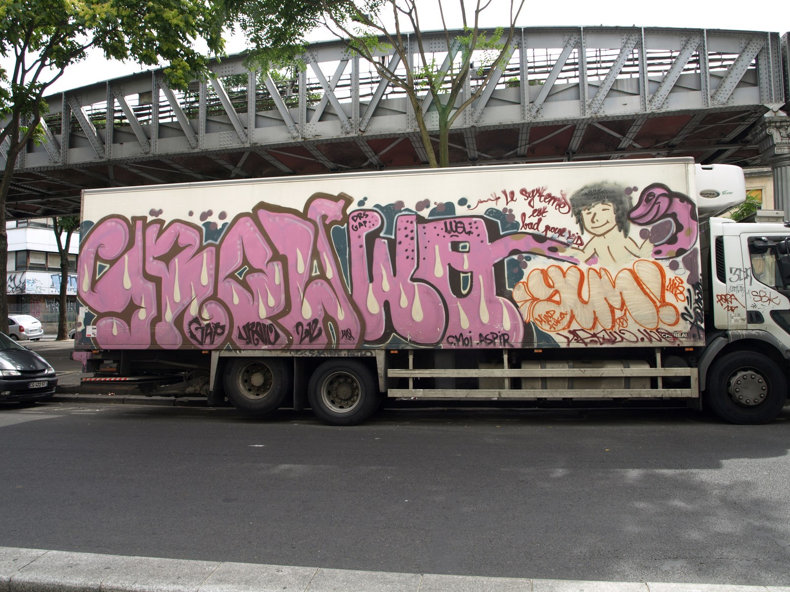 photo graffiti de vehicule