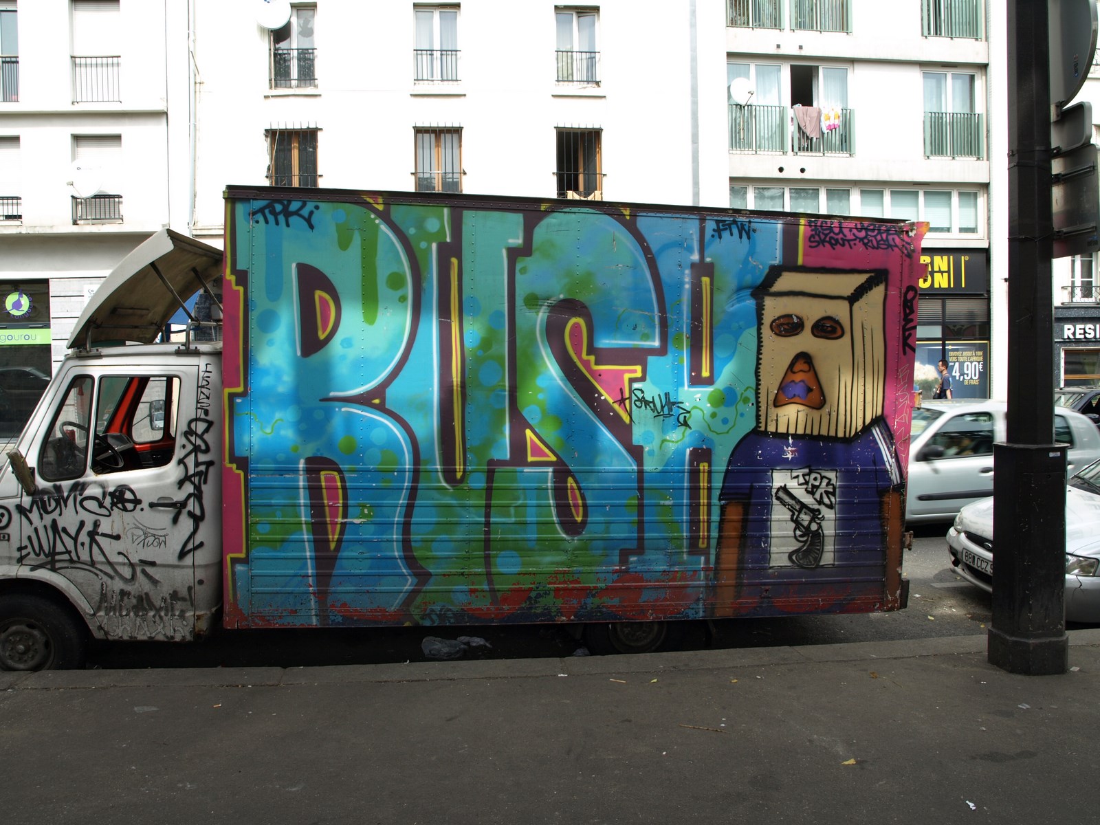 photo graffiti de vehicule