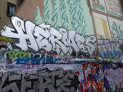 photo graffiti Paris 20eme arrondissement